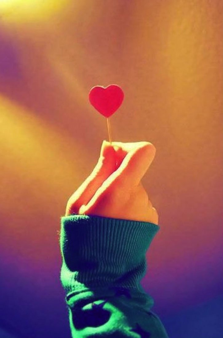 Картинки для двух девочек закрытыми лицами