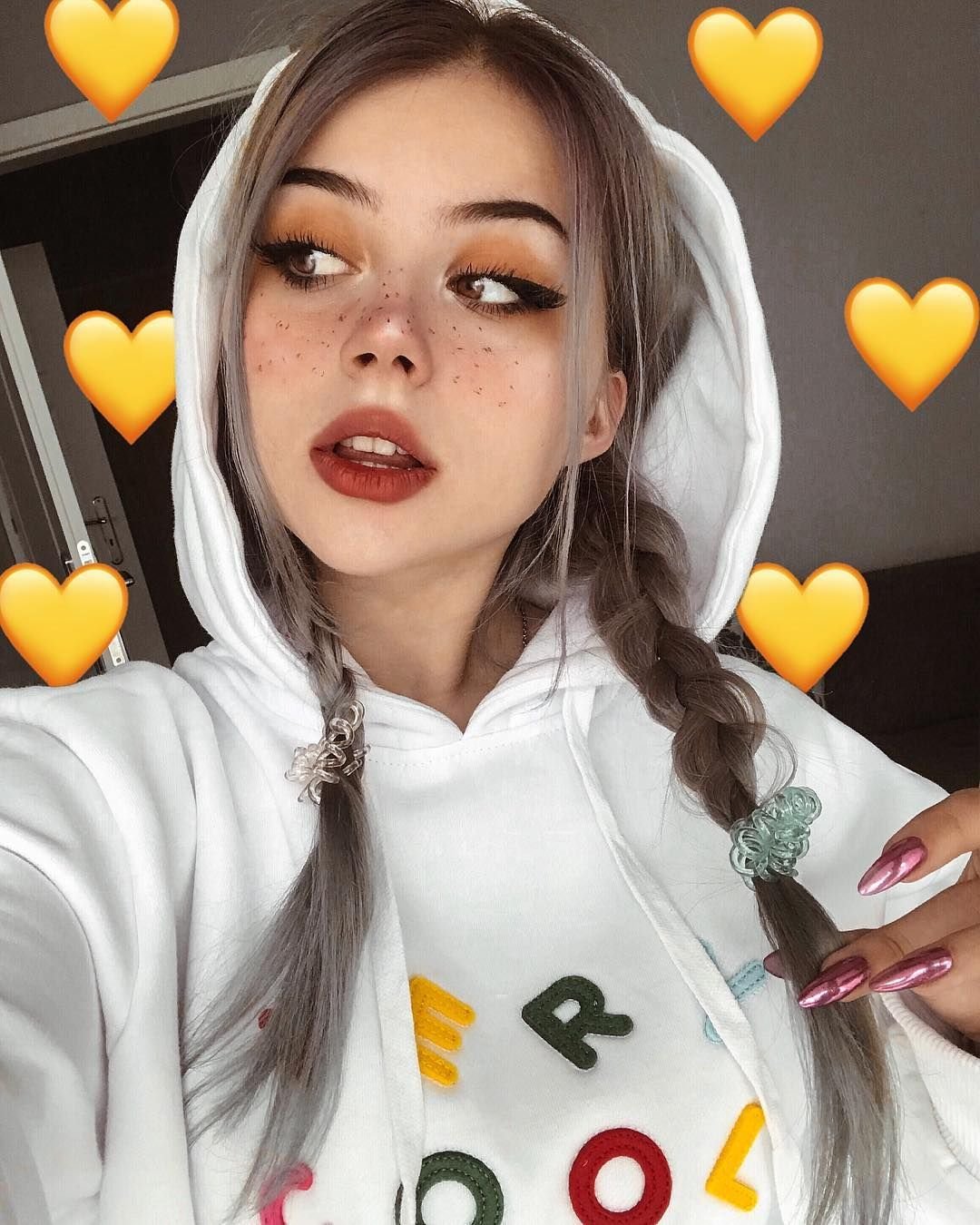 Ариана Гранде рисунок