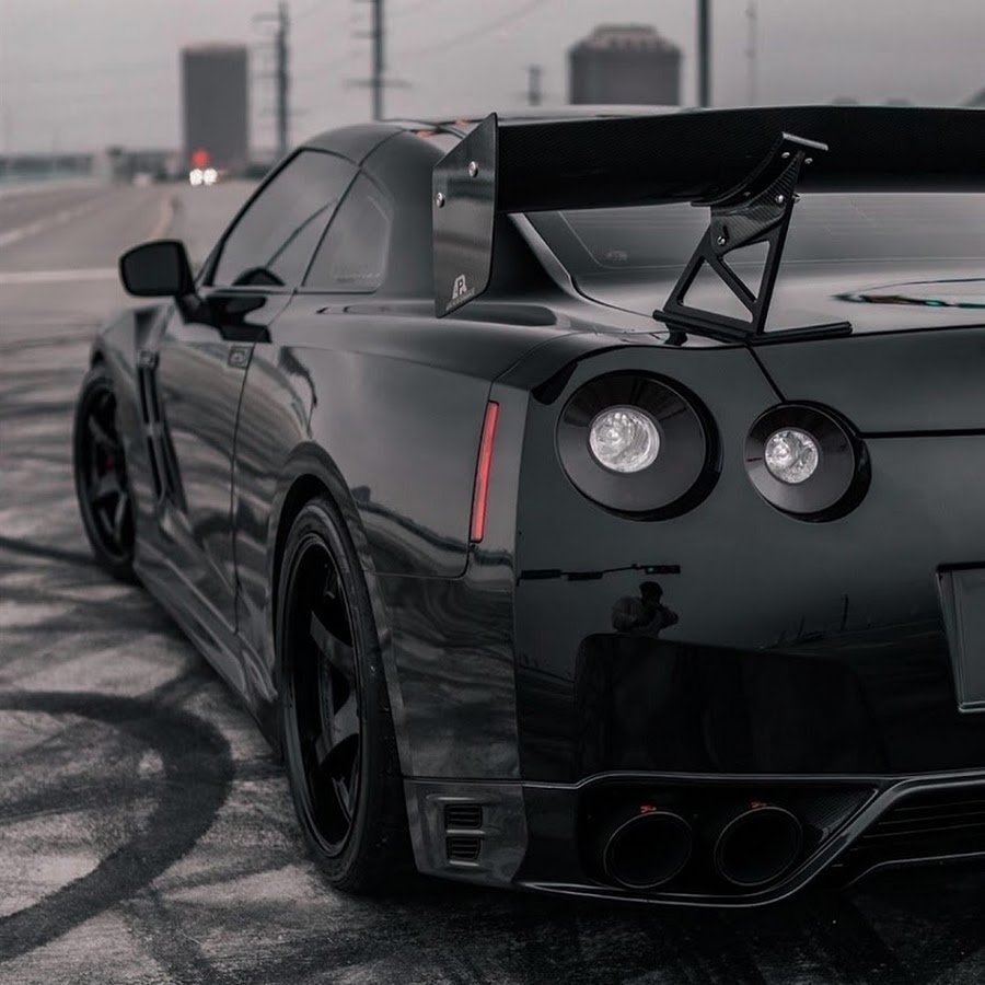 Авто на Красном