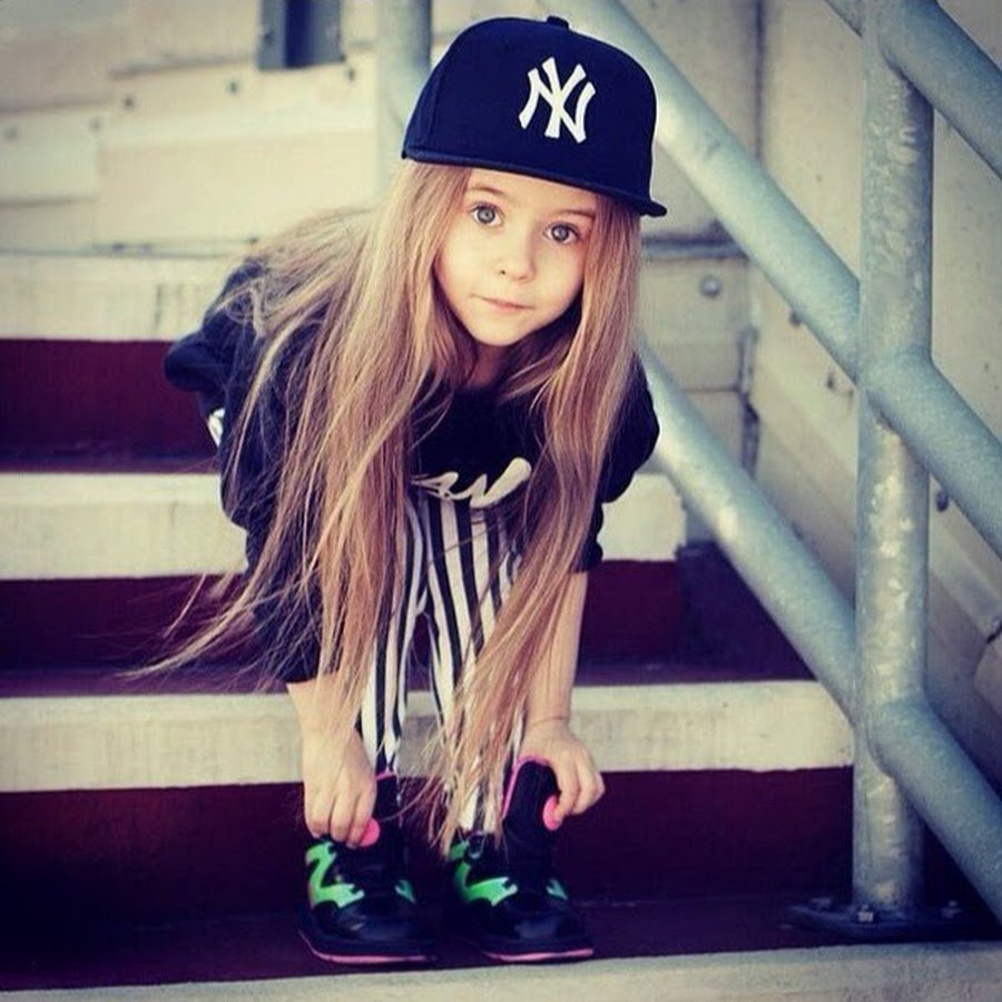 Крутая девушка