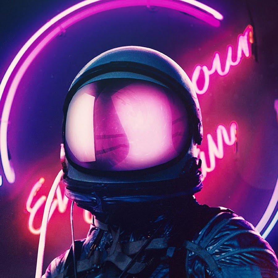 Фиолетовый космонавт