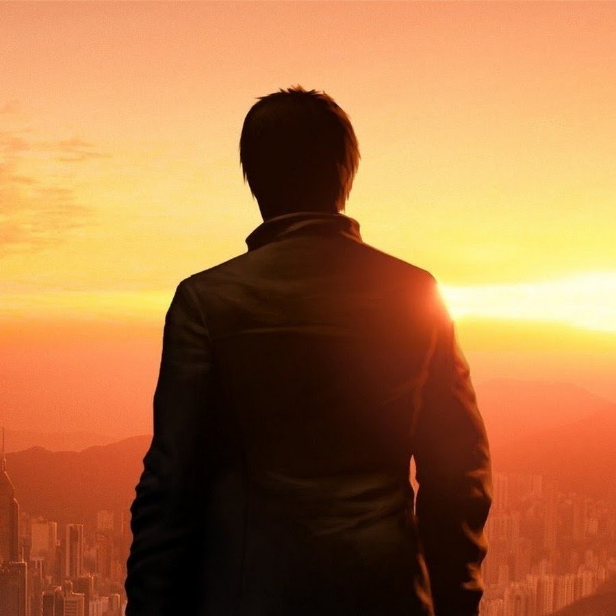 Человек в капюшоне без лица