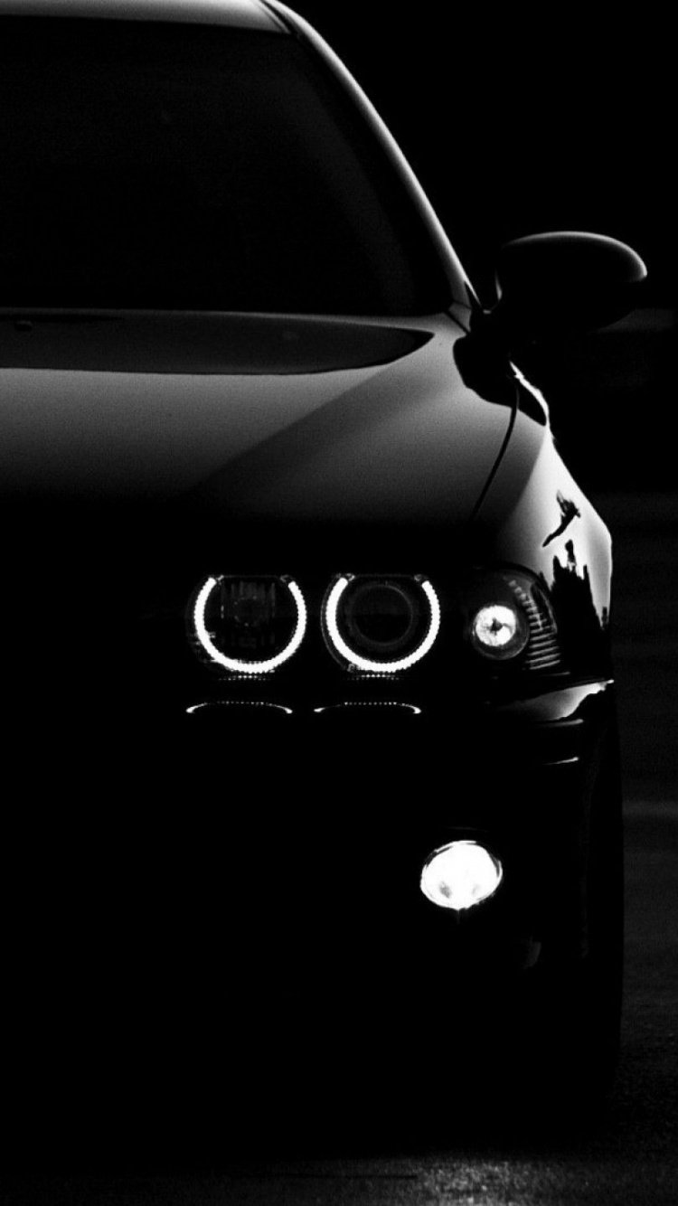 Мерс 63 AMG ,бело черный