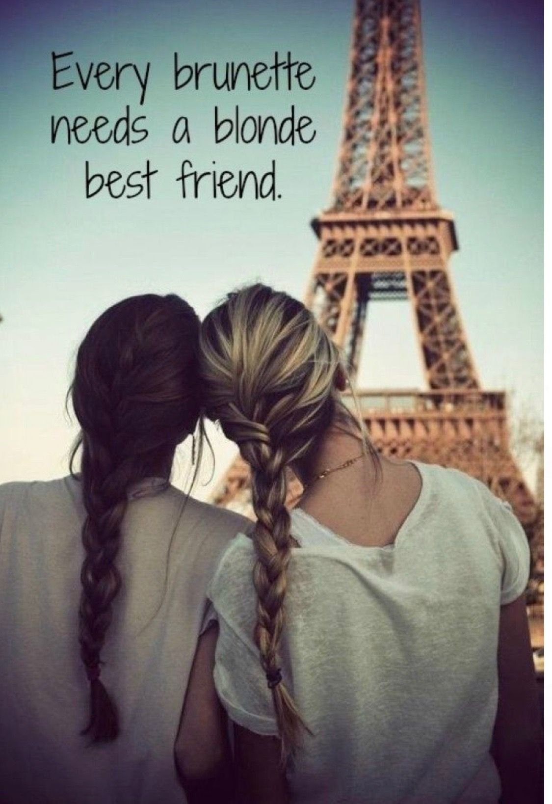 Три девушки нарисованные