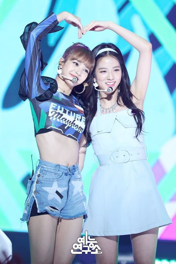 Блэк Пинк Jennie