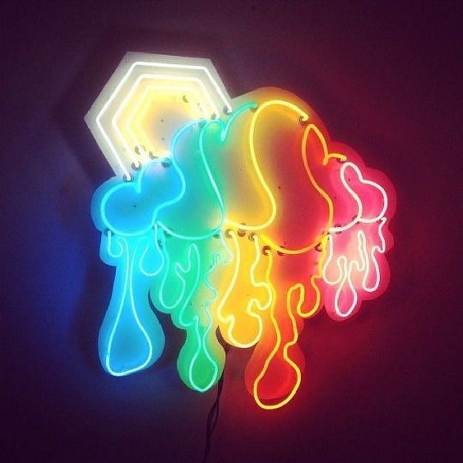 Неоновые глаза