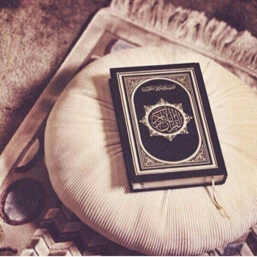 Парень с бородой без лица