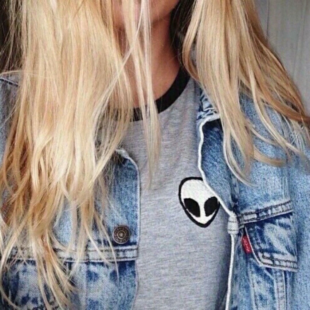 Девушка 16 лет без лица