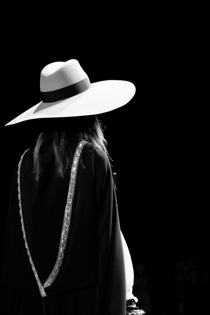 Привидение в очках