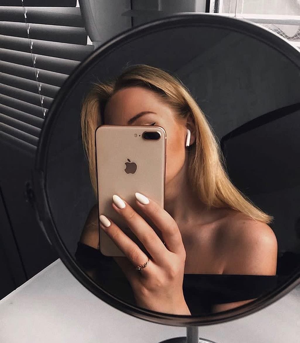 Собака в кепке