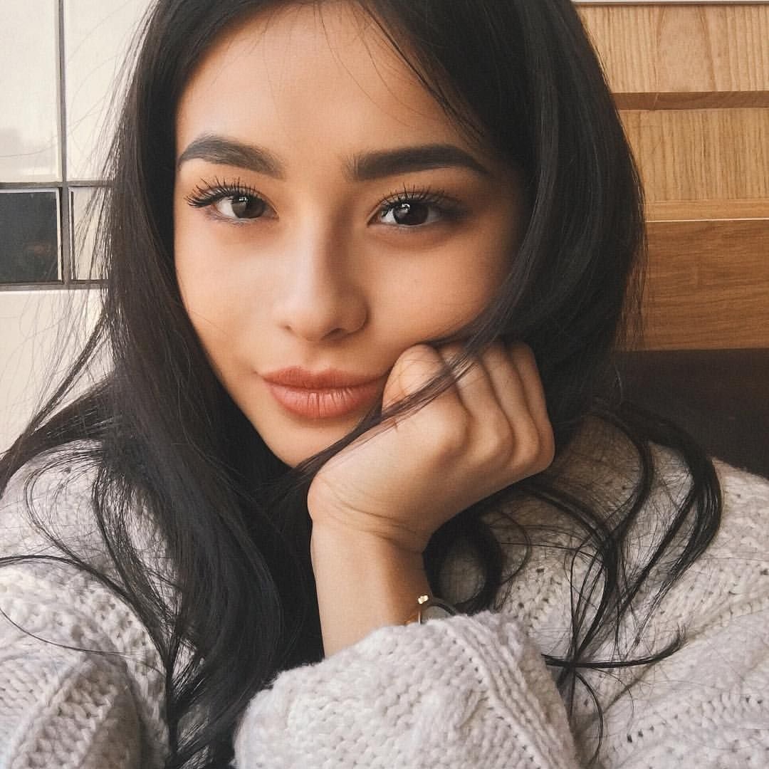 Айжан Жеенбекова