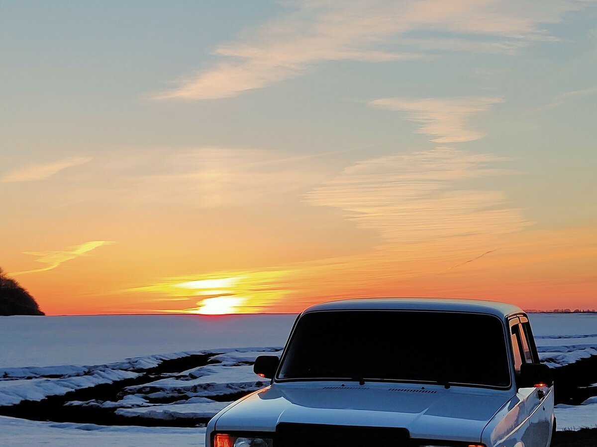 Опер наклейки