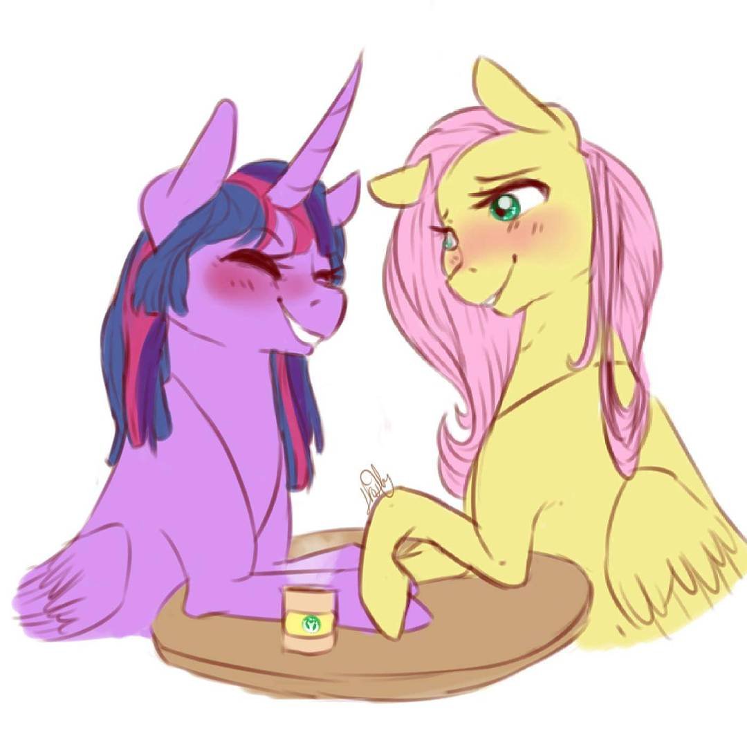 Пони Флаттершай и Искорка