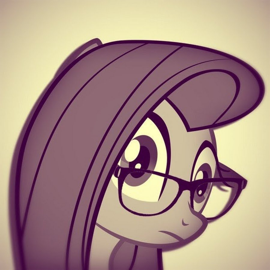 Флаттершай в очках