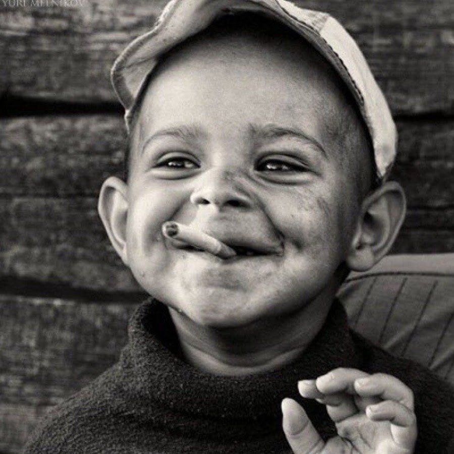 Хулиган в капюшоне