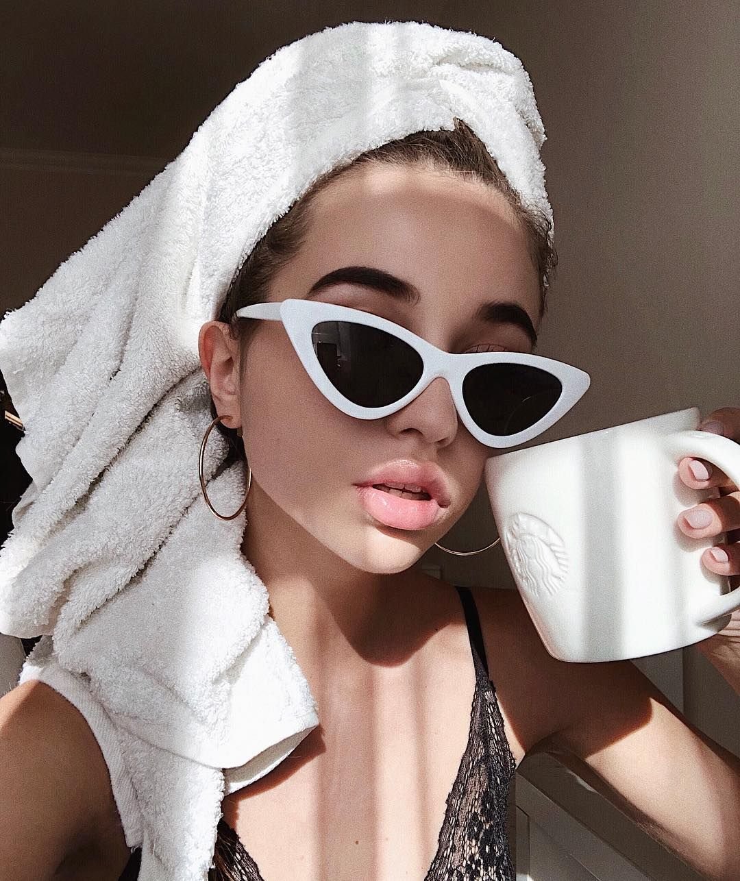 Очки для девушек модные