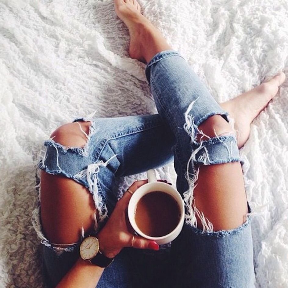 Селфи брюнеток с длинными волосами