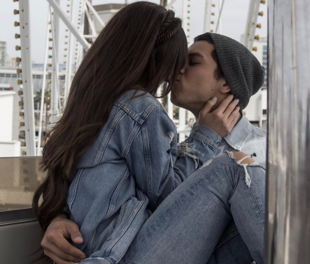 Парень с девушкой эстеькиатика