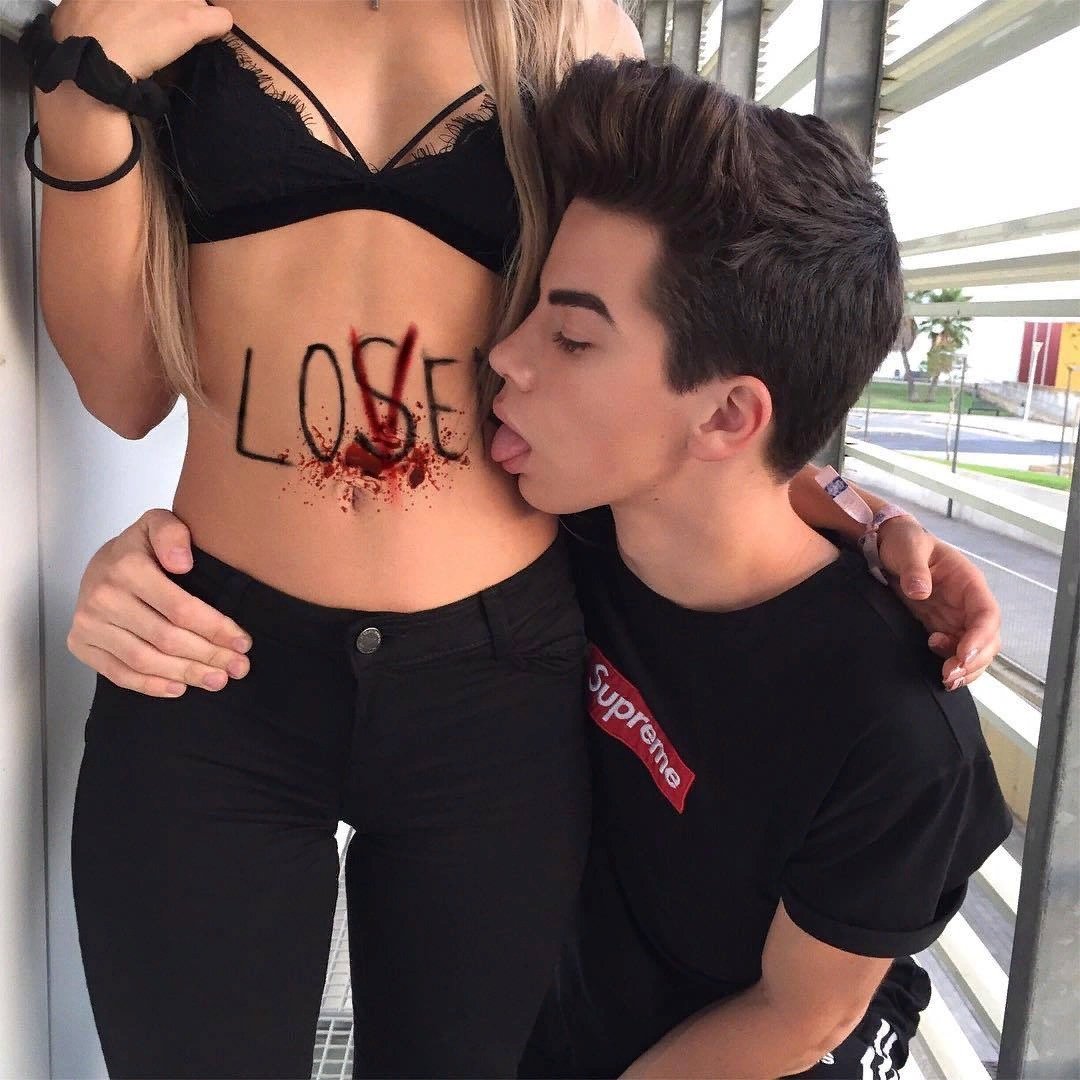 Мэгги Линдеманн с парнем