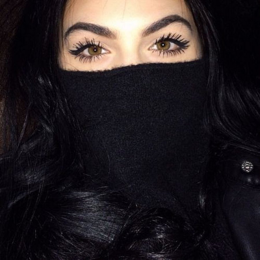 Красивые кавказские глаза