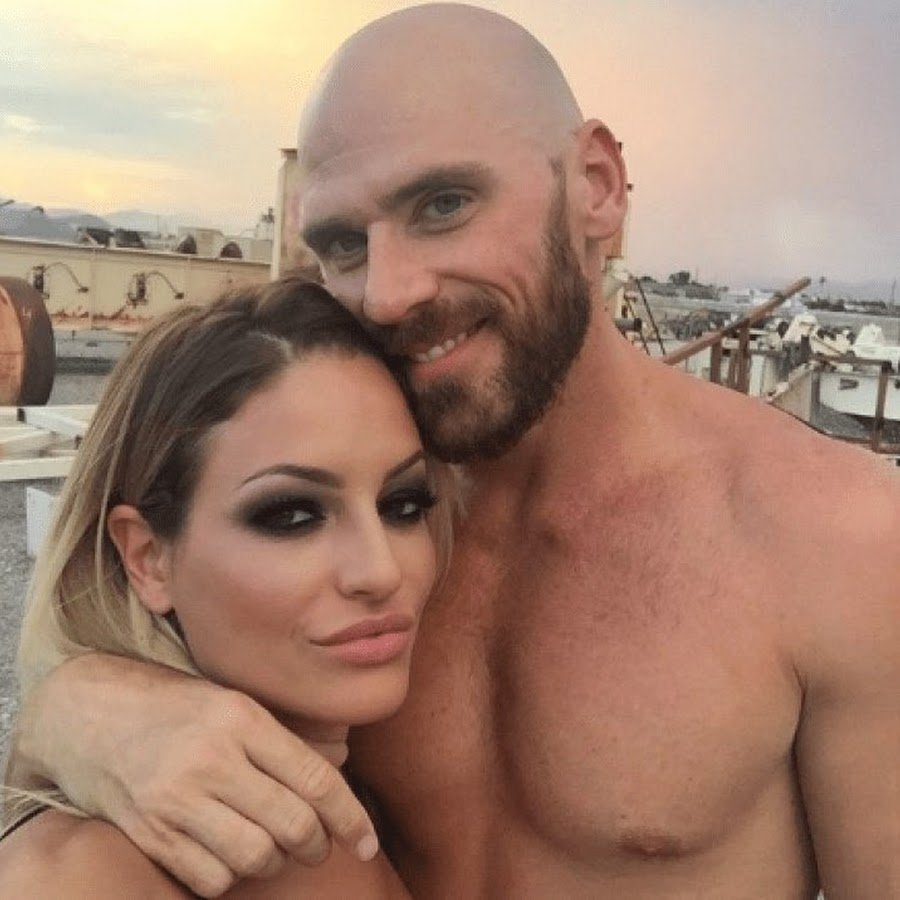 Джон Синс с женой