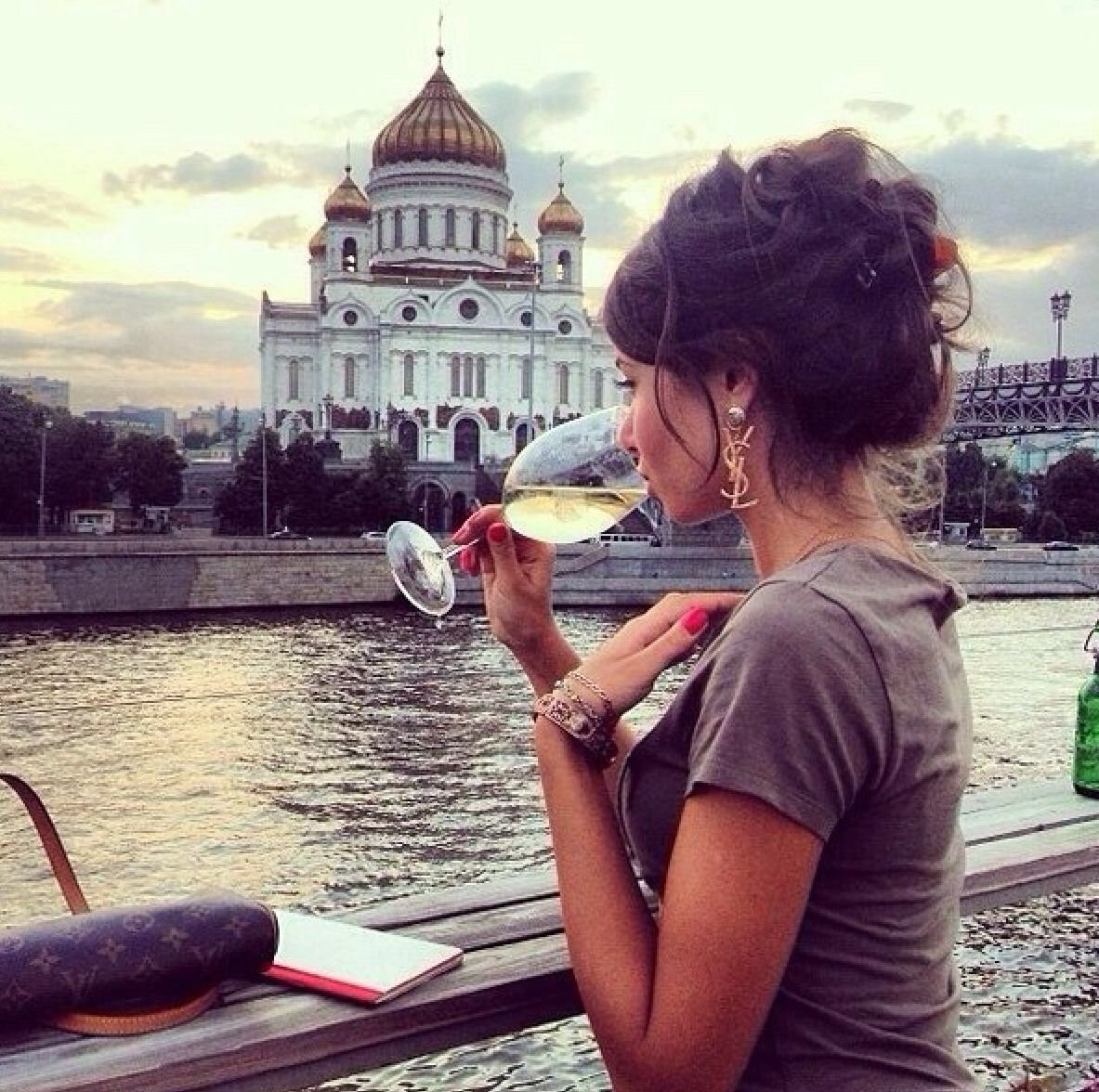 Шарж мастер маникюра