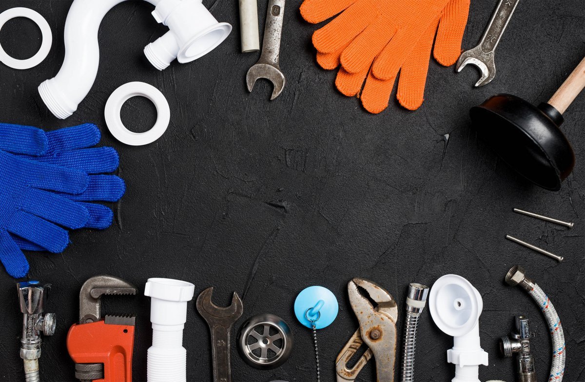 Статуэтка водопроводчик