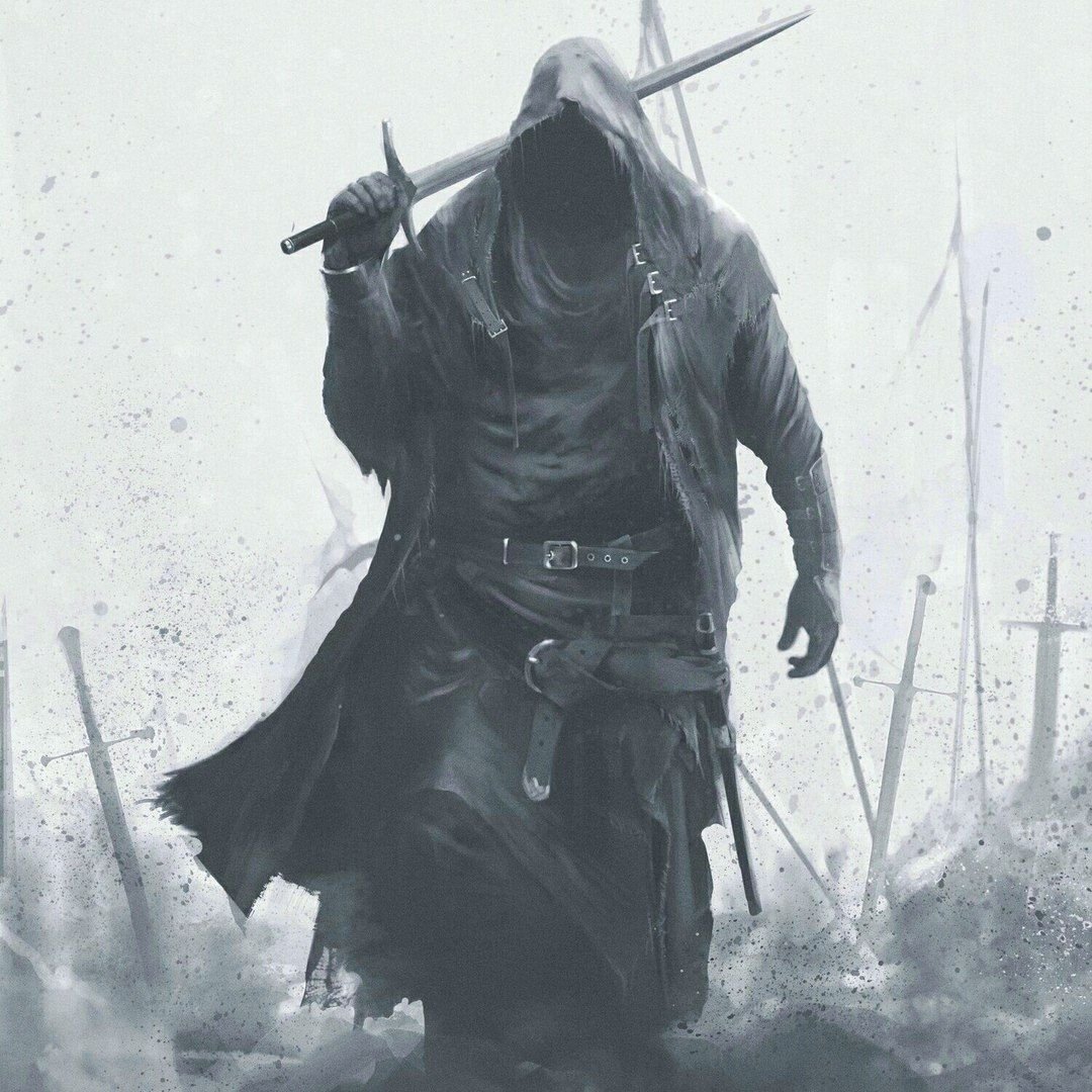 В капюшоне с мечом