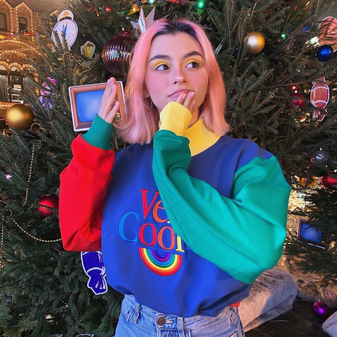 Дора певица Дарья Шиханова