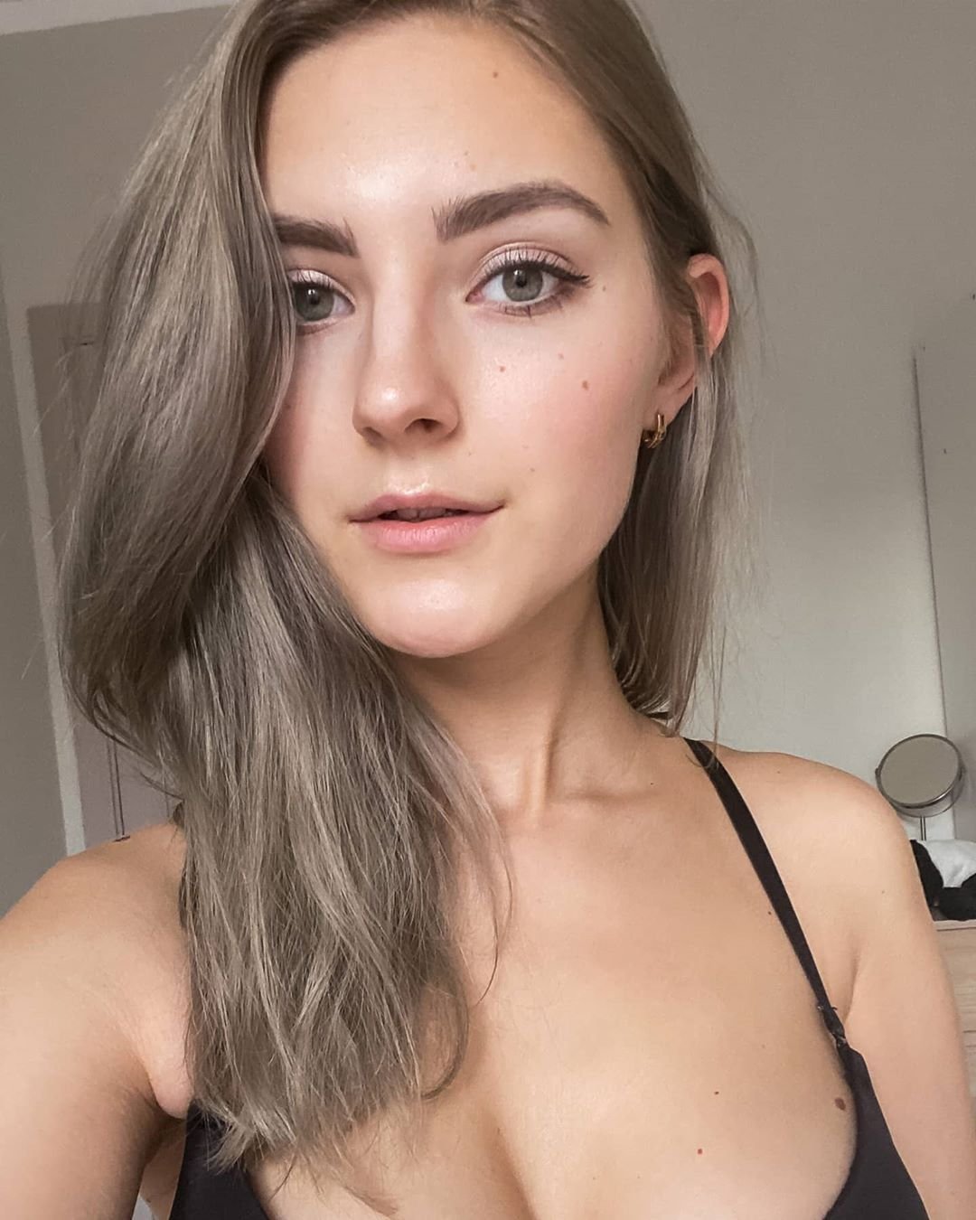 Ева Эльфи Эльф