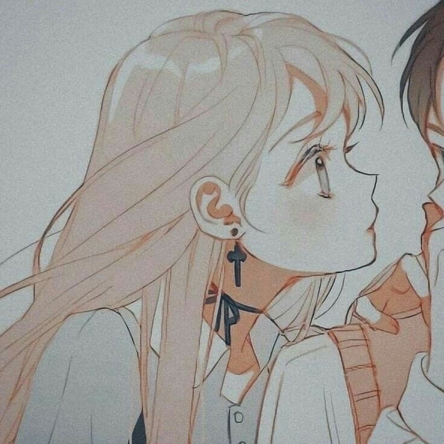 Беловолосый парень и девушка