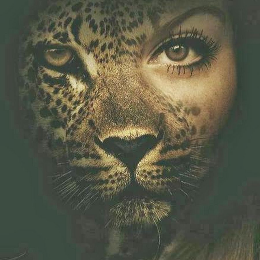 Брюнетка с пантерой