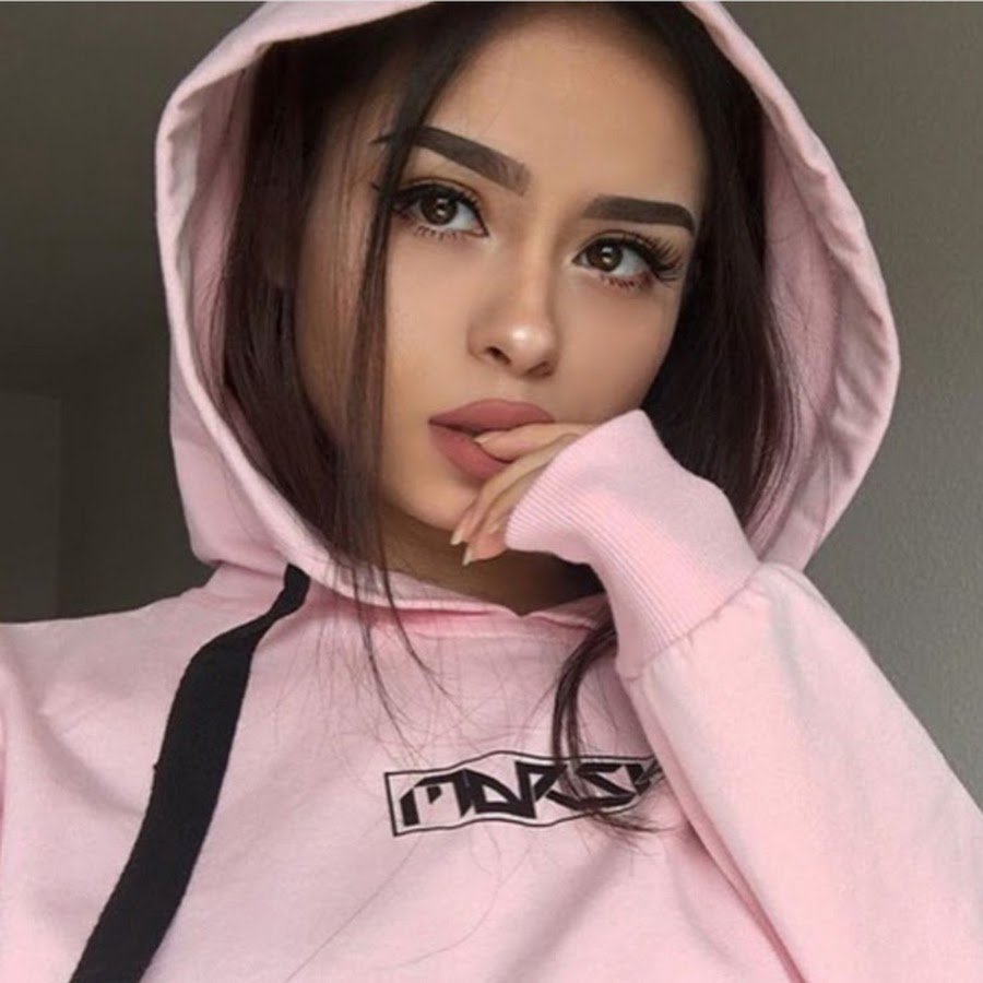 Красивые девушки топовые