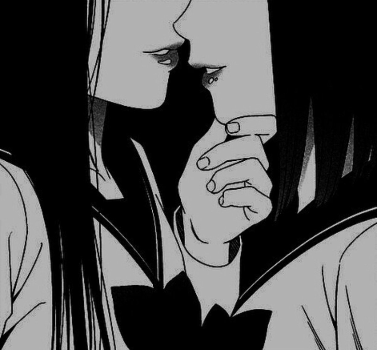 Аниме девушка в полосатом