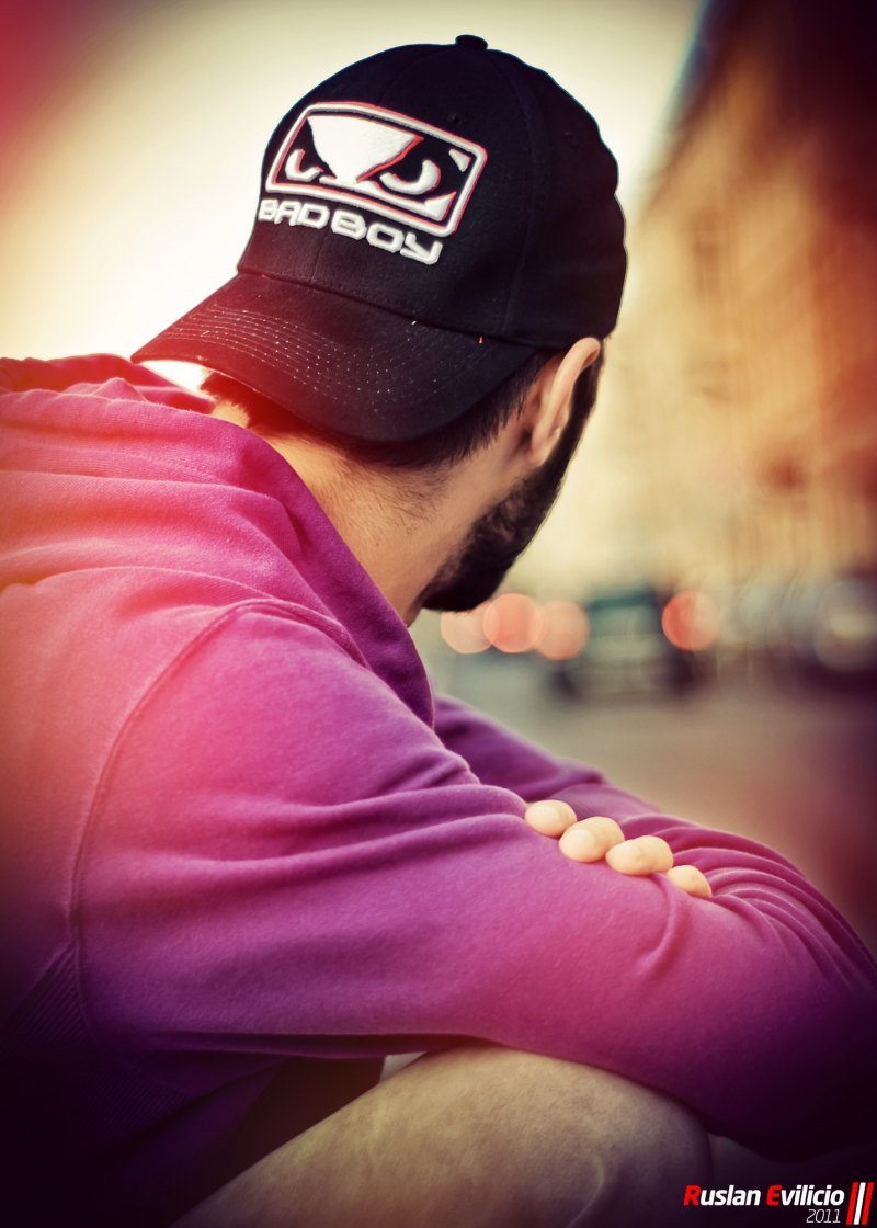 Омар Хишам чтец