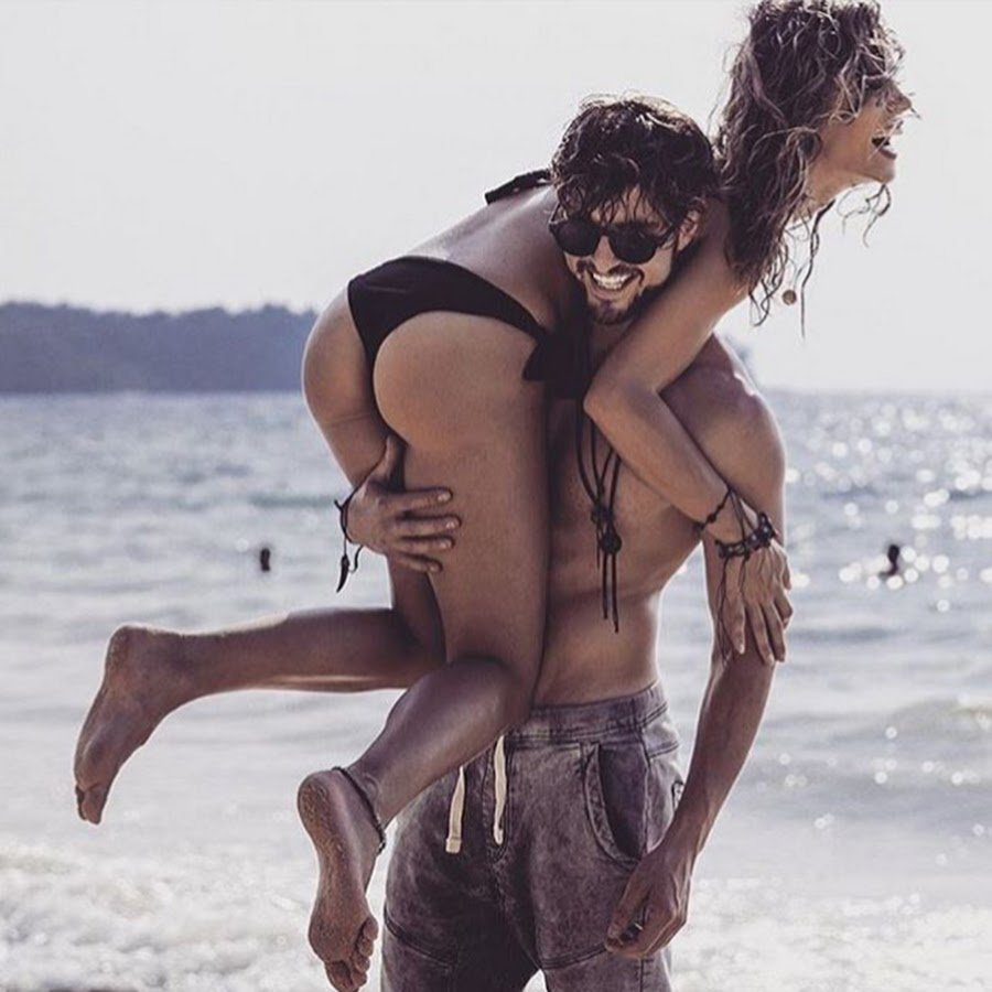 Красивые пары на пляже