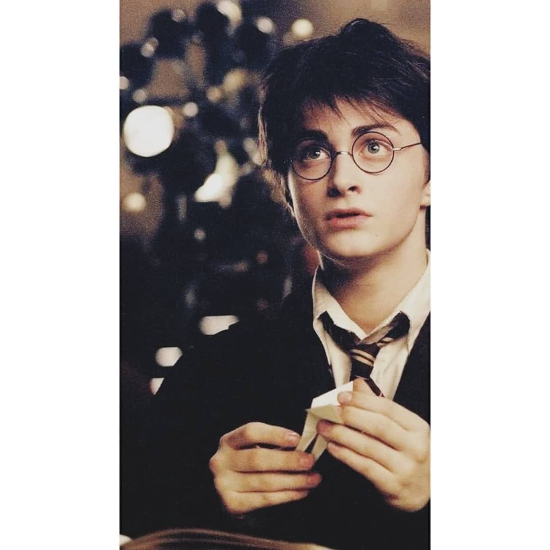 Стикеры Гарри Поттер черно белые