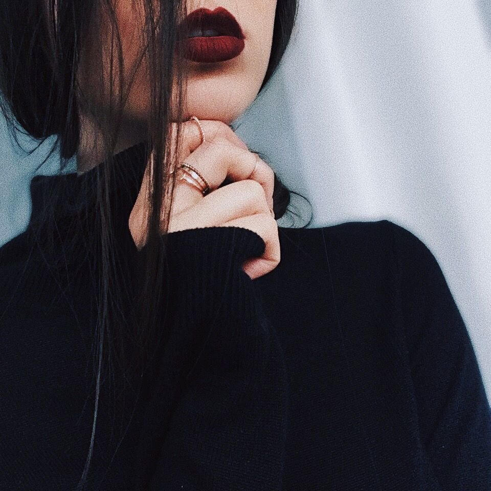 Алина Добролюбова