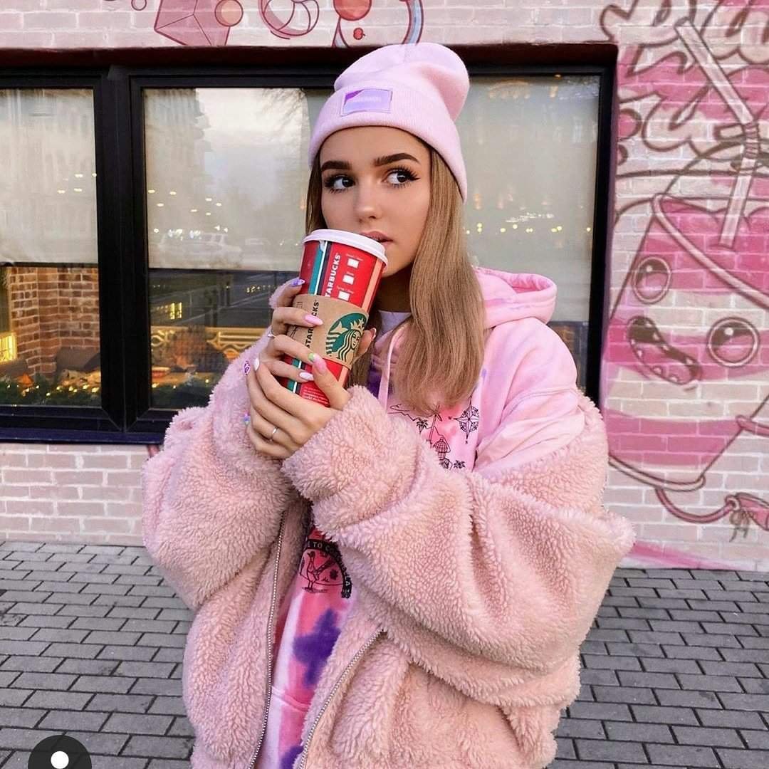 Ева Миллер 2021