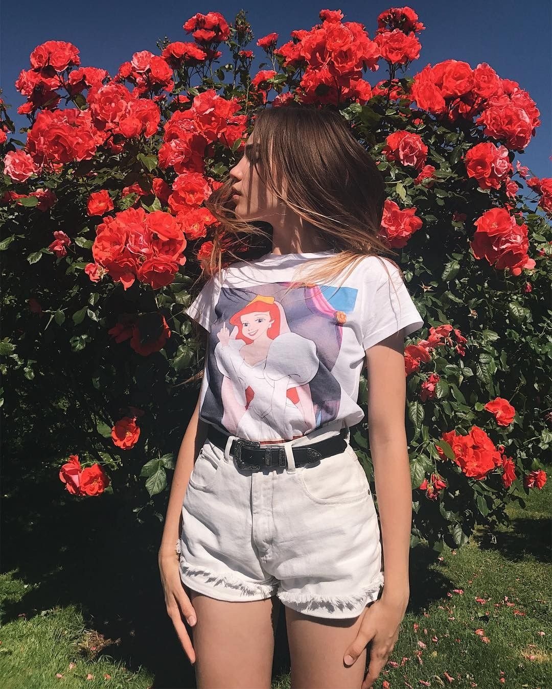 Нарисованные девушки в стиле