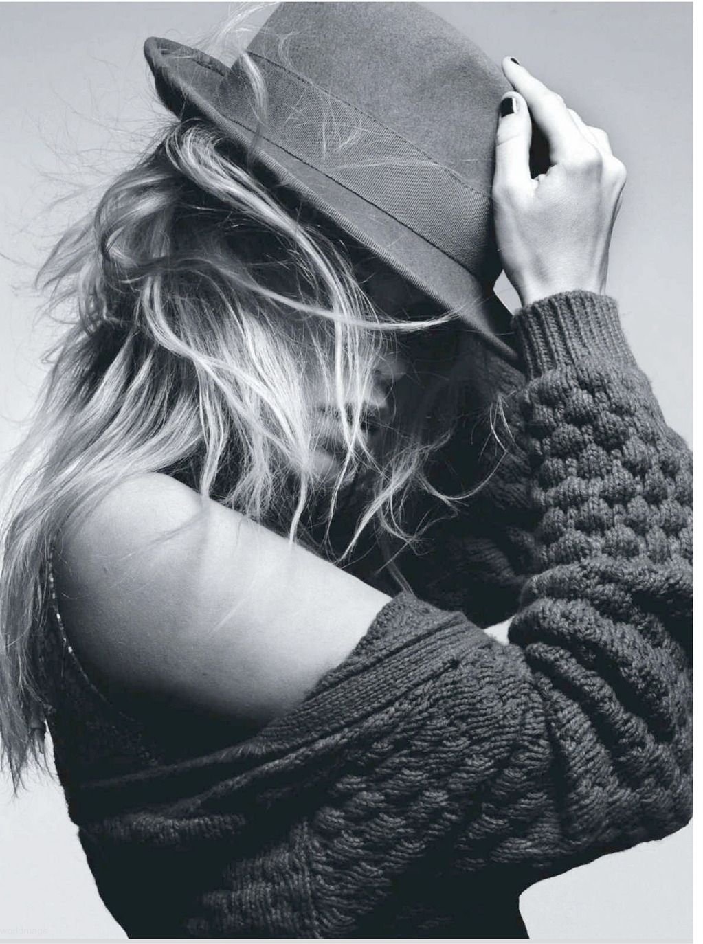 Девушка сзади