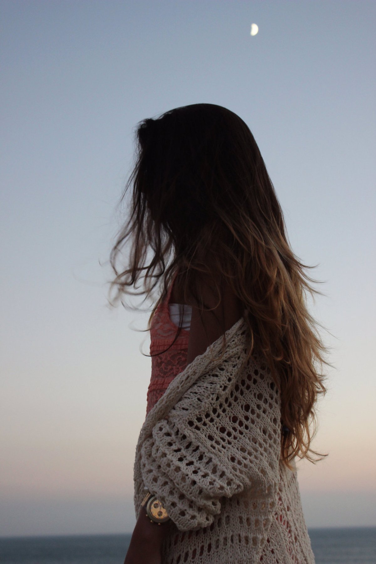 Длинные русые волосы со спины