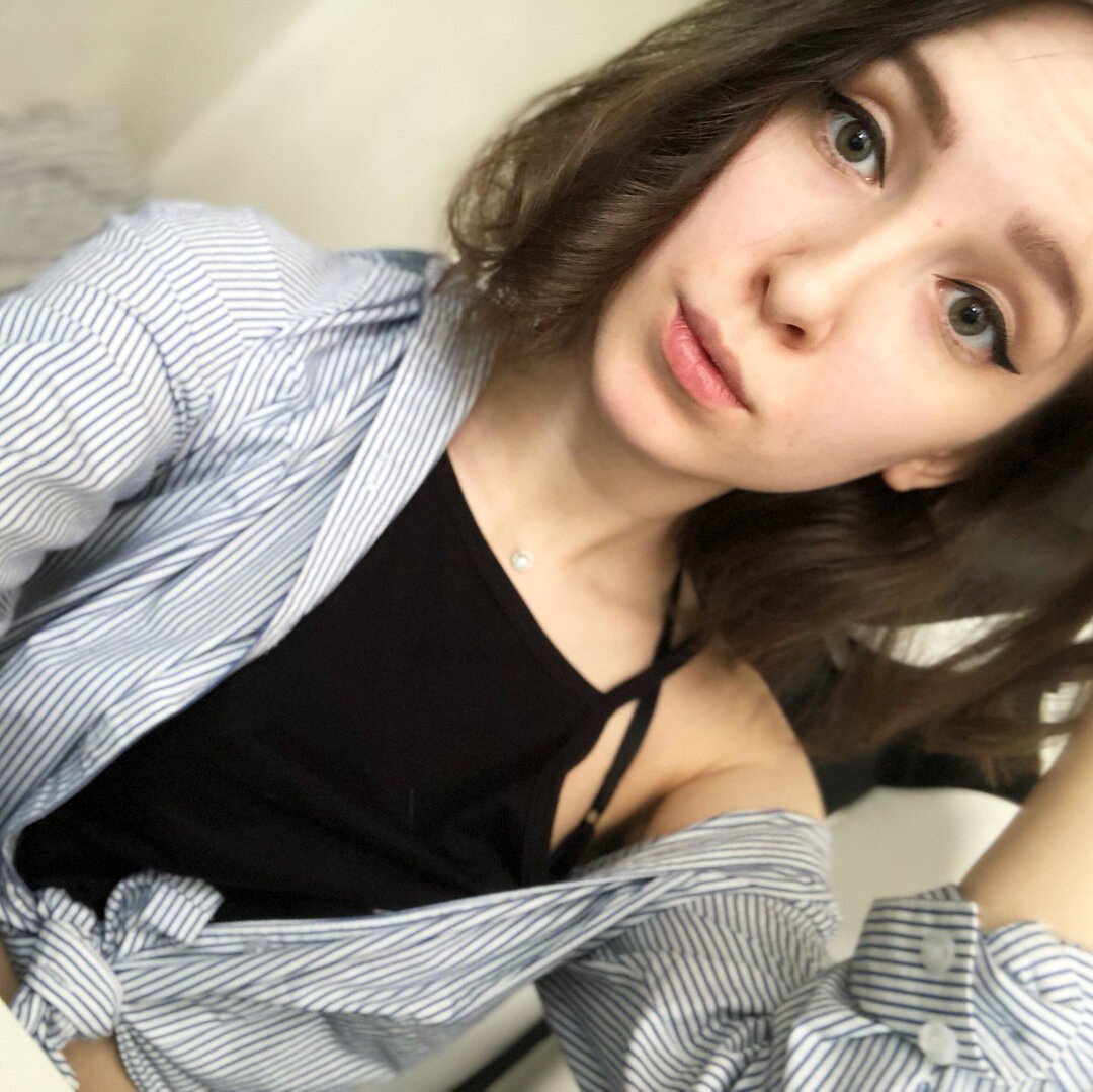 Генсуха стримерша