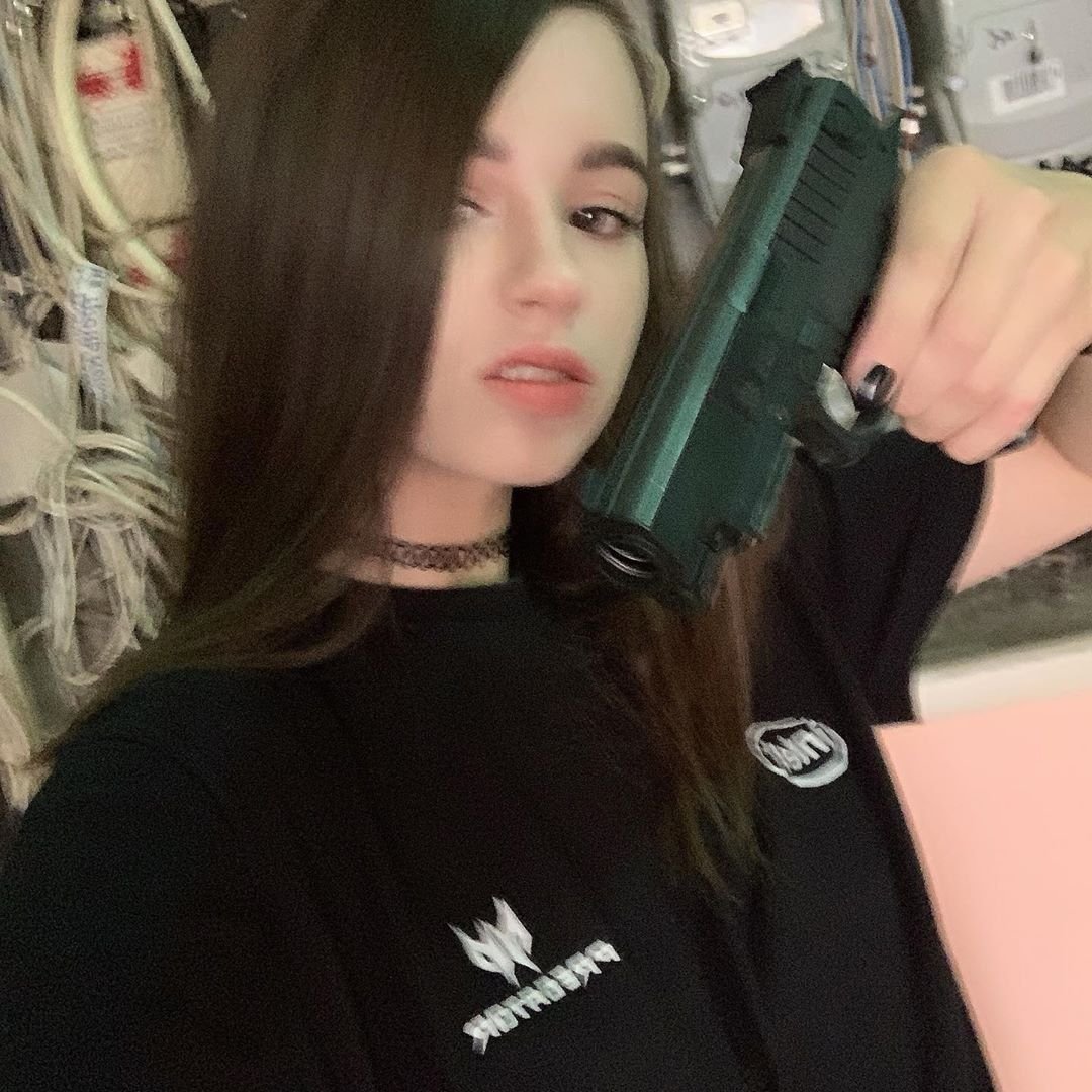 Юлечка на аву в стим