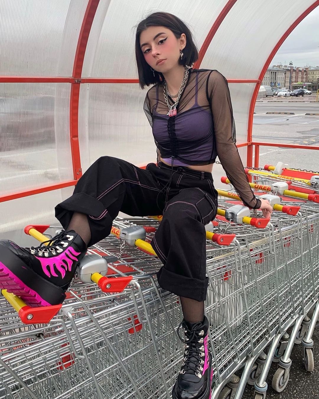 Даша путешественница на аву