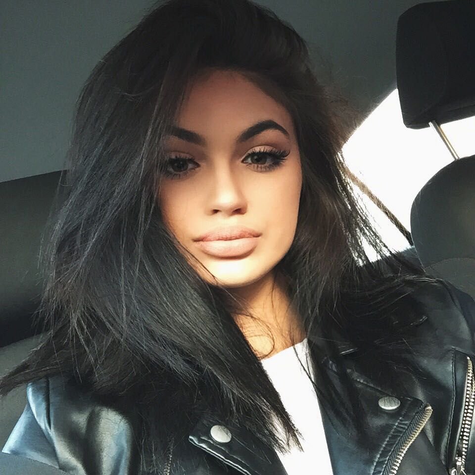 Даниэль Айяла ягодицы