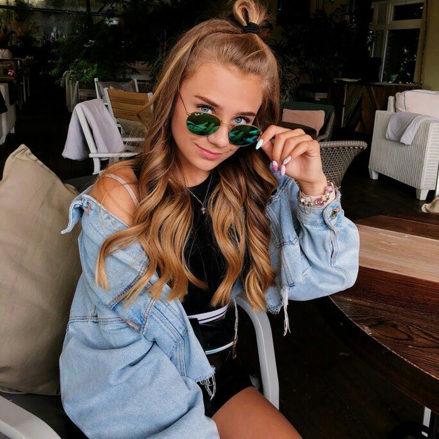 Катя Адушкина 2021