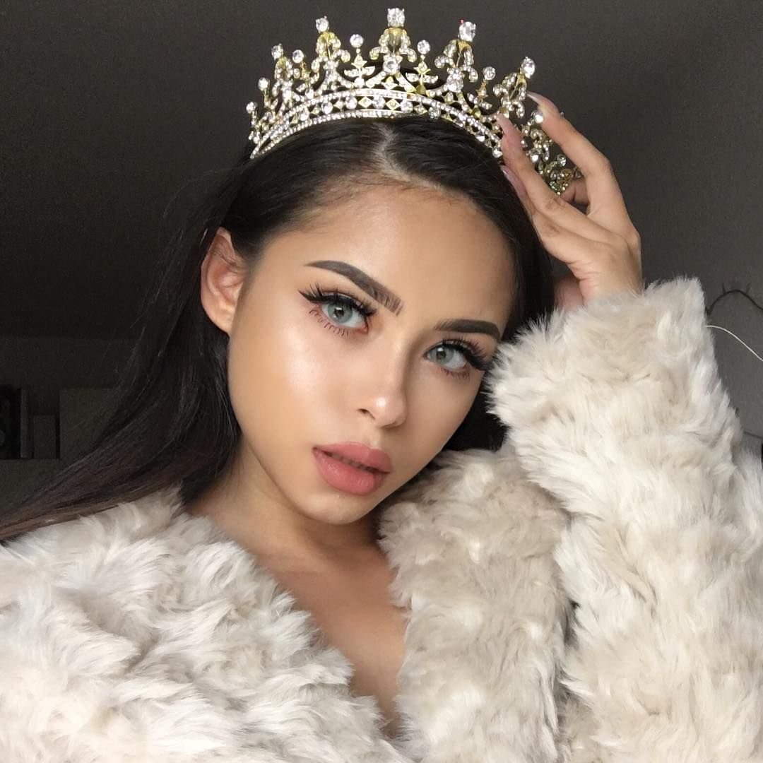 Лайа Бернелл