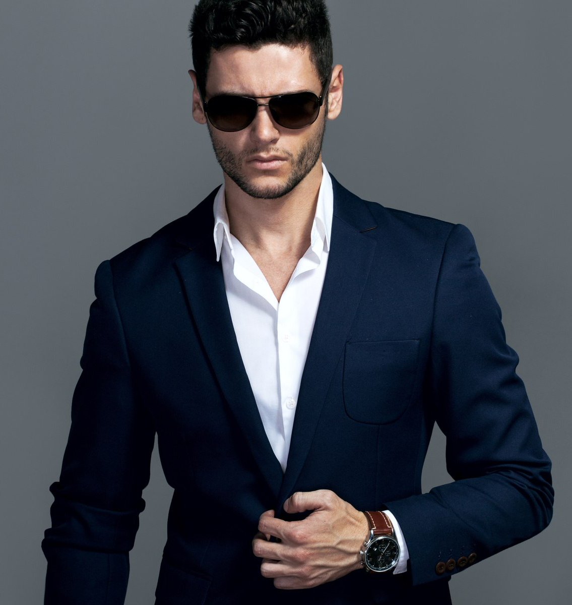 Парень в кофейне