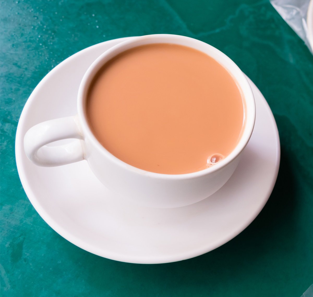 Чай с молоком